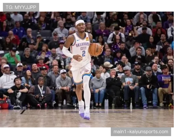 亚历山大本赛季再添辉煌，控卫历史单场30+次数跻身前六